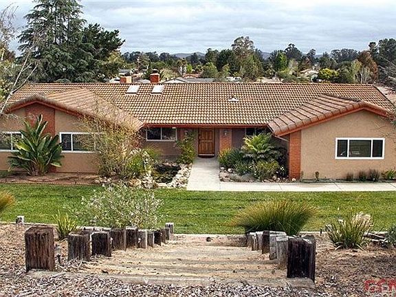3rd image of 1676 Camino Del Oro