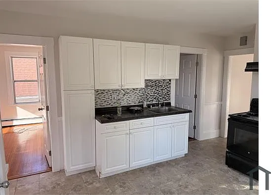 4 Berry St #3 — Photo 1