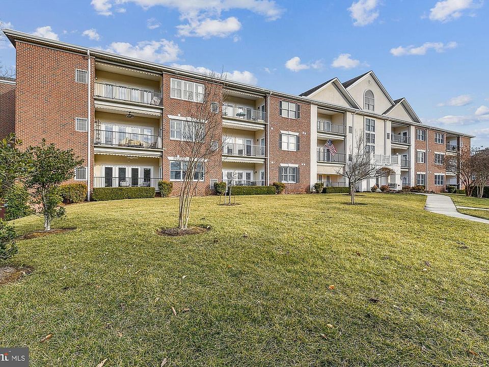 1st image of 802 Coxswain Way Unit 103