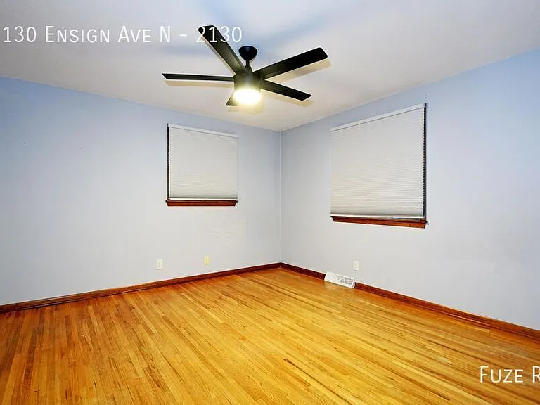 2130 Ensign Ave N #2130 — Photo 16