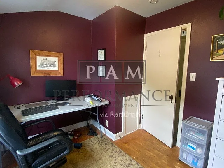 2922 S 48th St — Photo 14