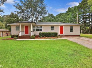 99 Berry Ave, Newnan, GA 30263