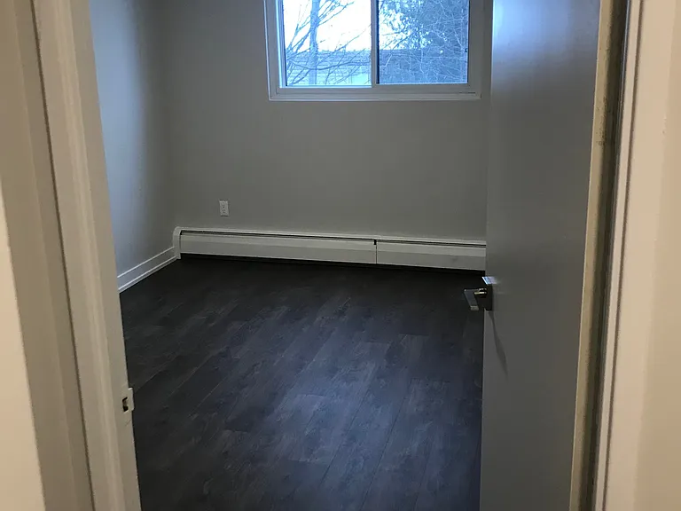 200 Pretoria Ave — Photo 6