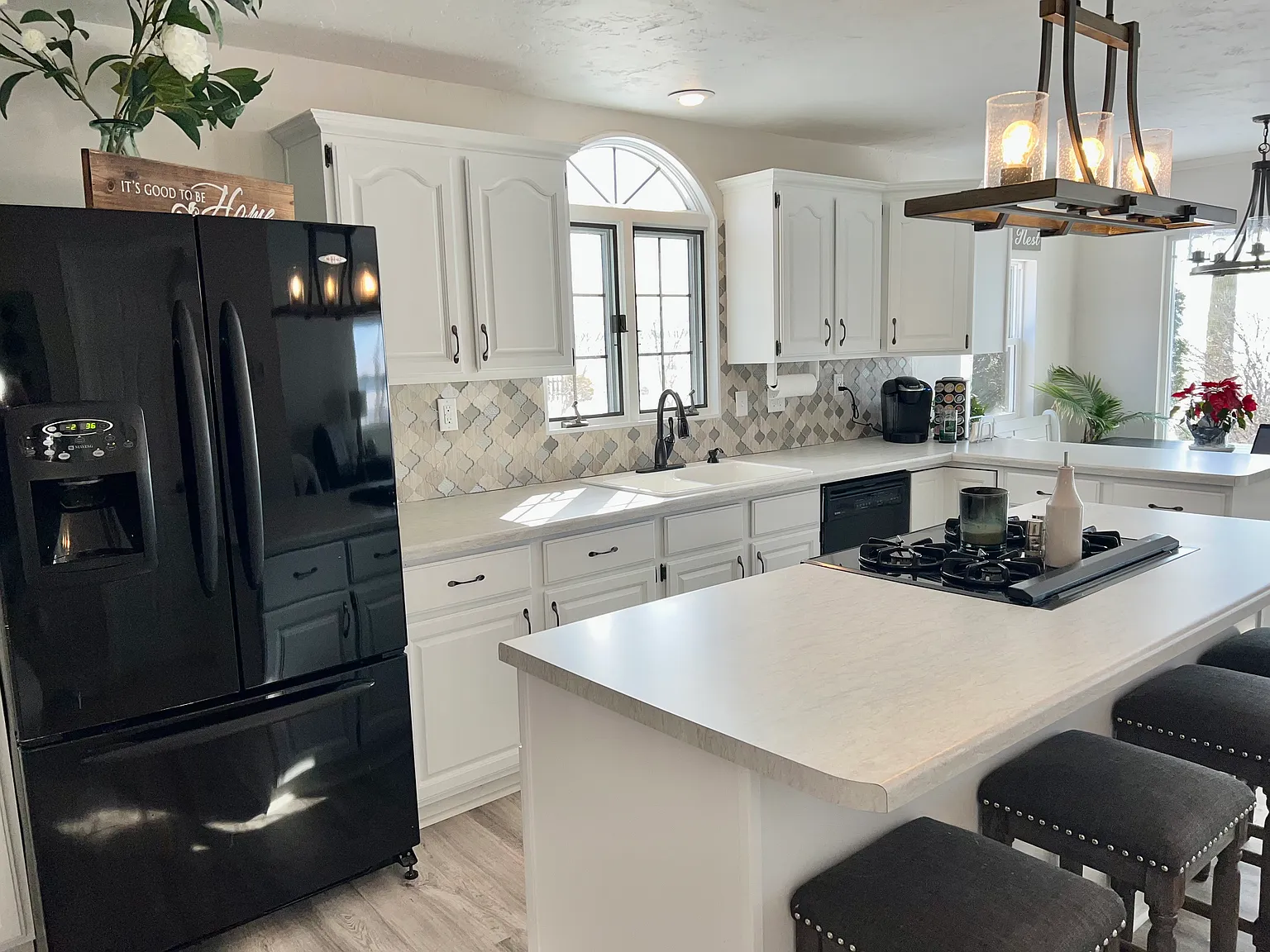 2 bed, 1120 sqft, $2,500 — Photo 4