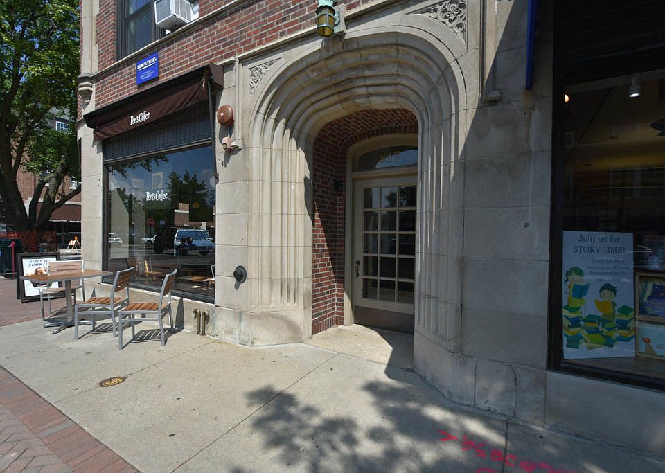 1st image of 817-17 Elm St #502