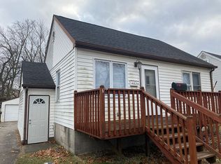 4624 Liverpool Rd, Lake Station, IN 46405