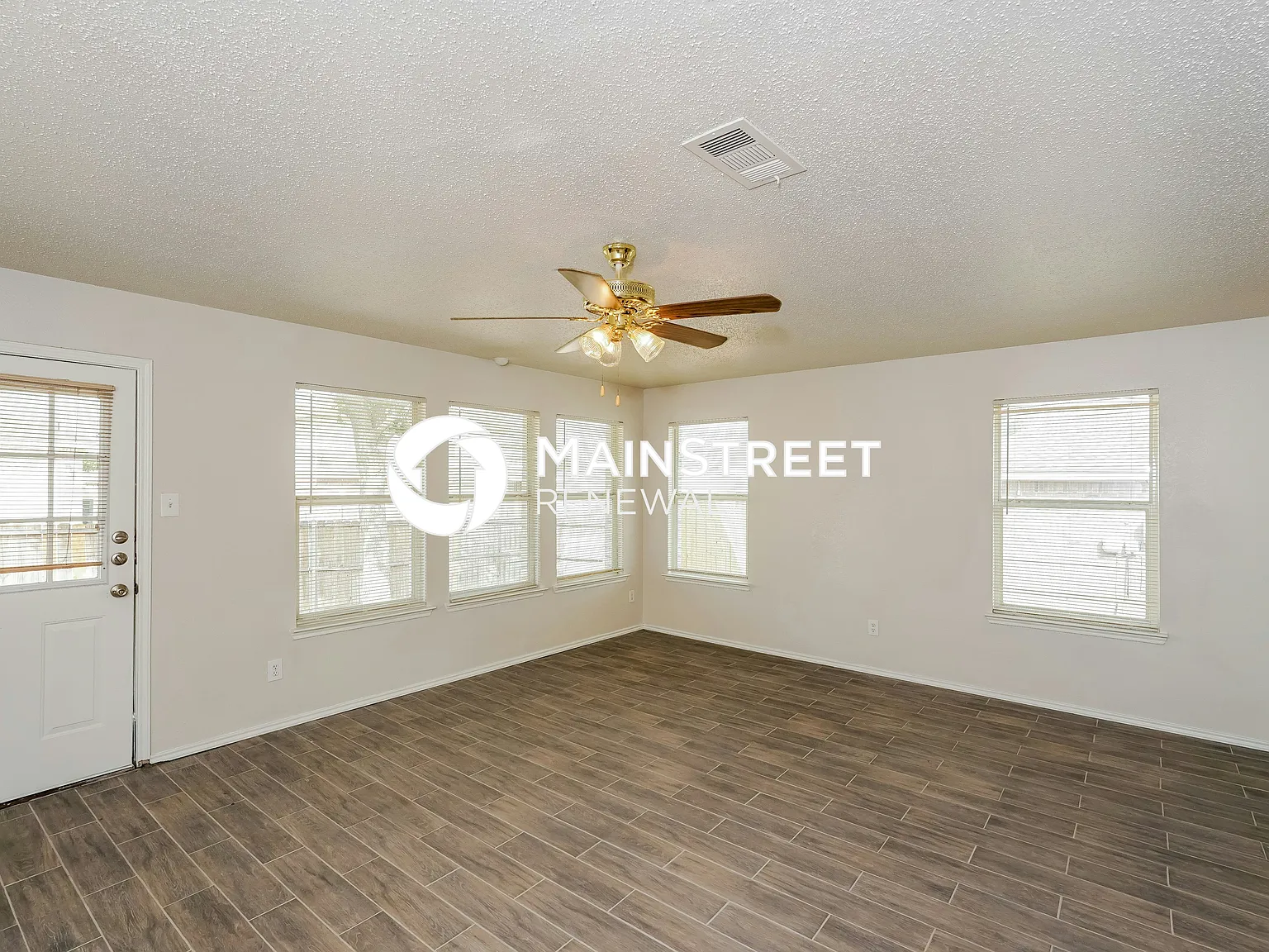 605 Snapdragon Ln — Photo 3