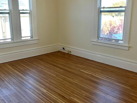 3rd image of 229 Chenery St