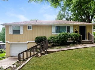 410 NW 71st St, Kansas City, MO 64118