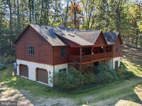 1580 Gaither Rd, Great Cacapon, WV 25422