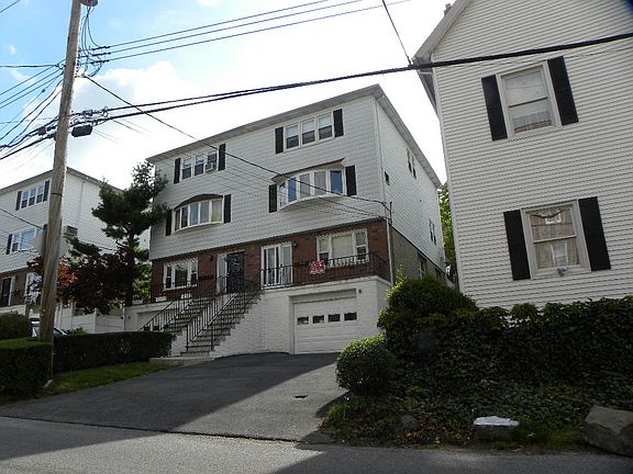 3rd image of 54 Pine St