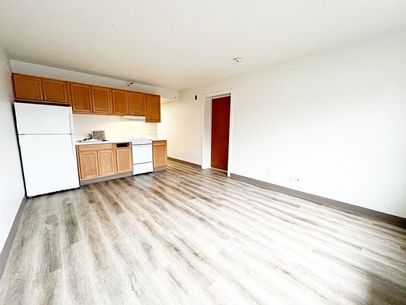 4th image of 9853-9857 Silverdale Way NW #C108