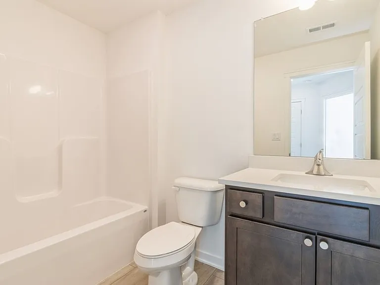 1241 NW Yorktown Dr — Photo 11