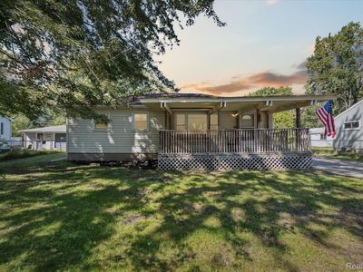 21832 Fenster St, Belleville, MI, 48111