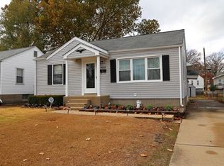 4029 Saint Barbara Ln, Saint Ann, MO 63074