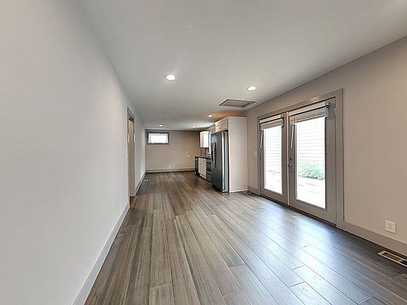 4th image of 3225 Cynthia Ln Unit A