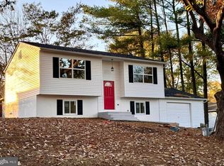 224 Oak Grove Ln, Stafford, VA 22556