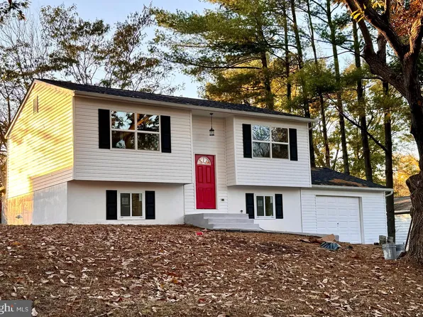 224 Oak Grove Ln, Stafford, VA 22556