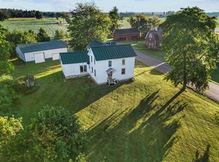 8553 Wolf River Rd, Fremont, WI 54940