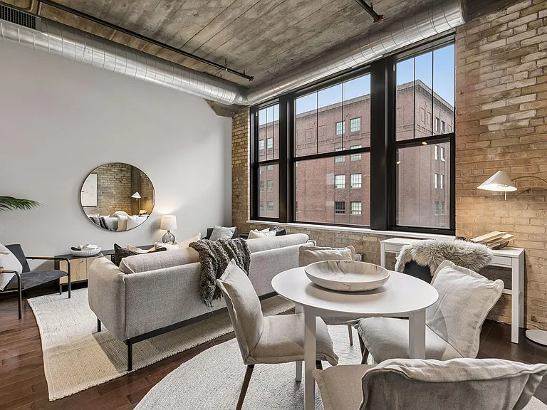 618 Washington Ave N #500 — Photo 8