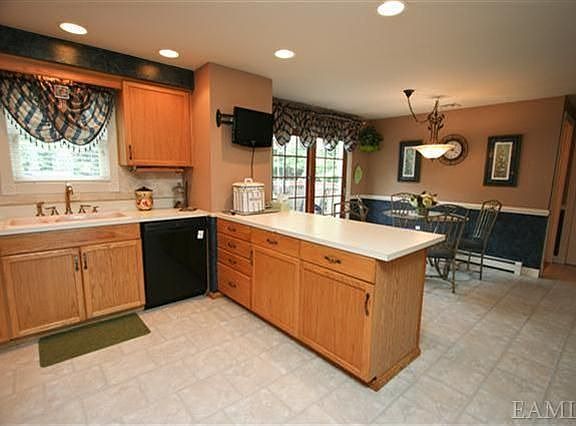 4th image of 5 Cedar Ct
