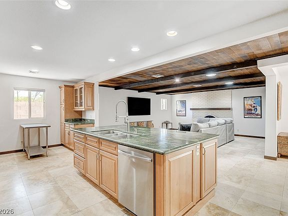4th image of 408 Lacy Ln