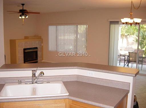 5th image of 2589 N Terrytown Ave