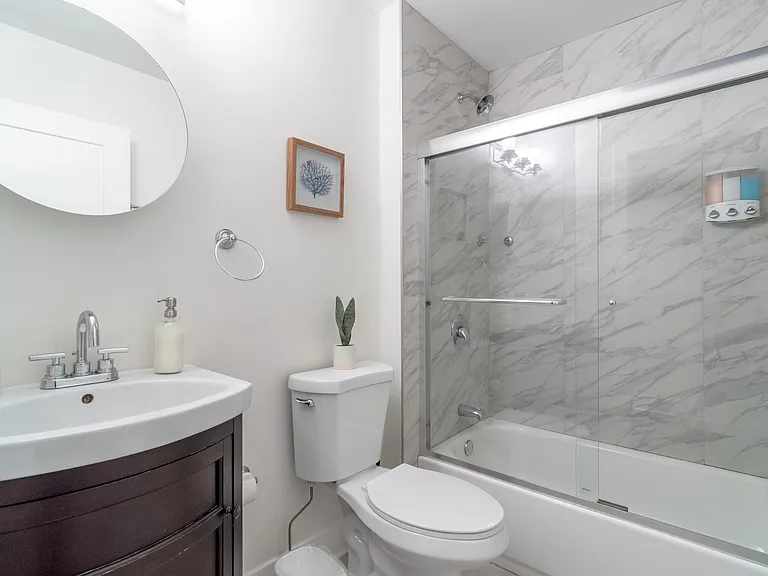 2112 S Michigan Ave #1 — Photo 13