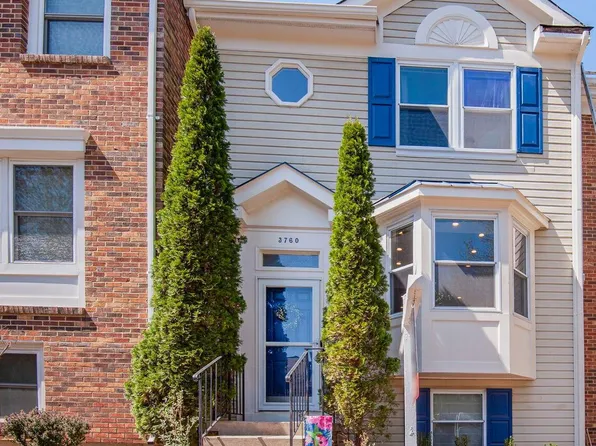 3760 Mazewood Ln, Fairfax, VA 22033