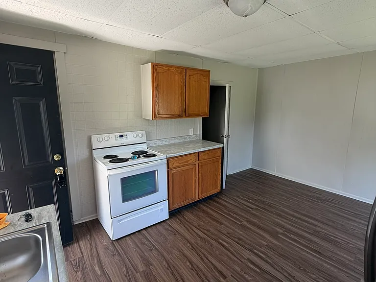 51 Mill St — Photo 11