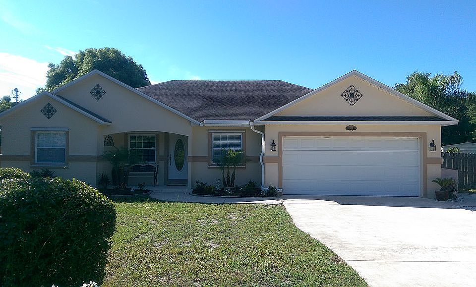 1st image of 309 Cambridge Ct