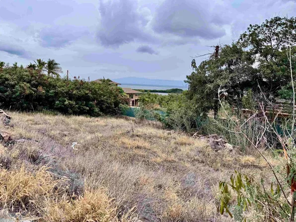 50 Kamiloloa Pl, Kaunakakai, HI 96748