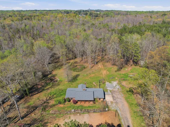 228 Washington Rd, Cowpens, SC 29330