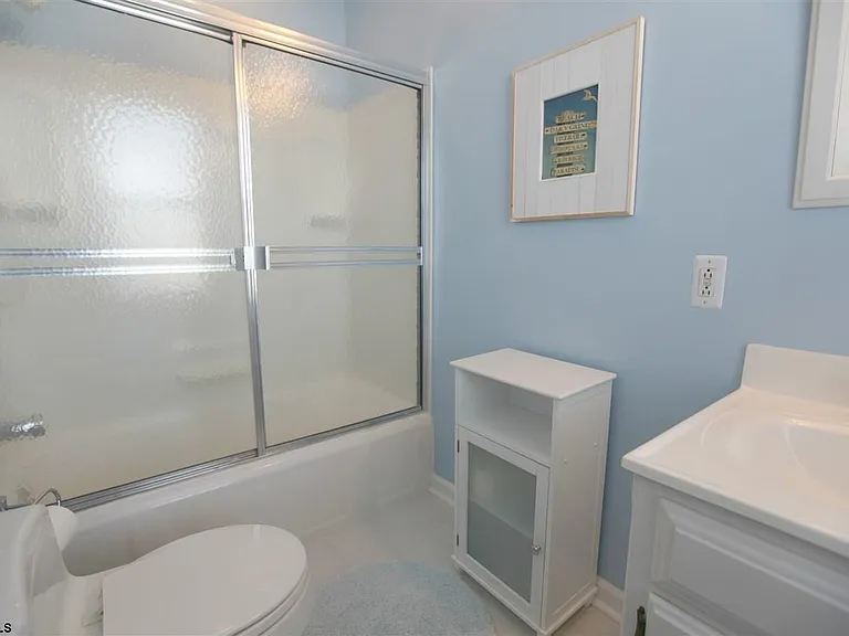 104 N 35th Ave #WINTER — Photo 15