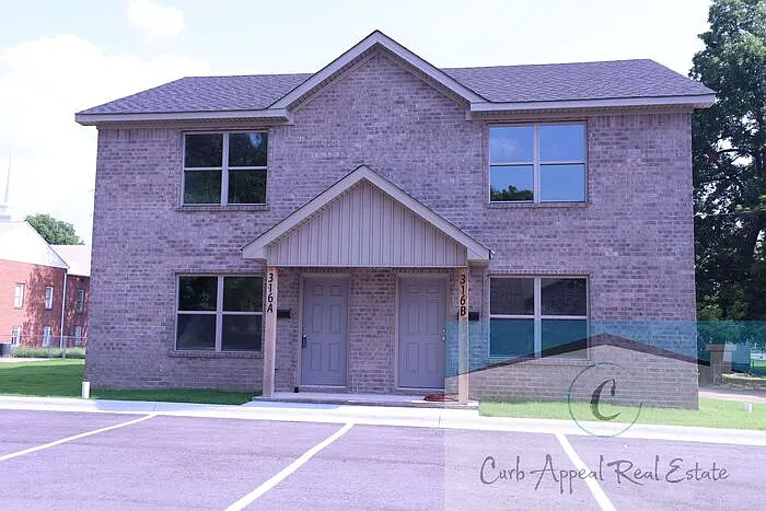 324 Drake St #A — Photo 1