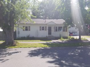 29 Dartmouth St, Bangor, ME 04401