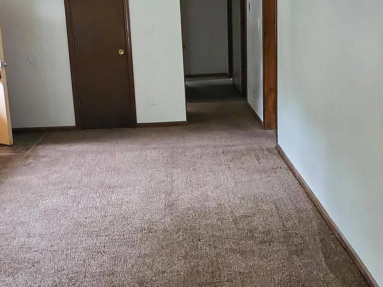 11504 E Thompson St — Photo 5