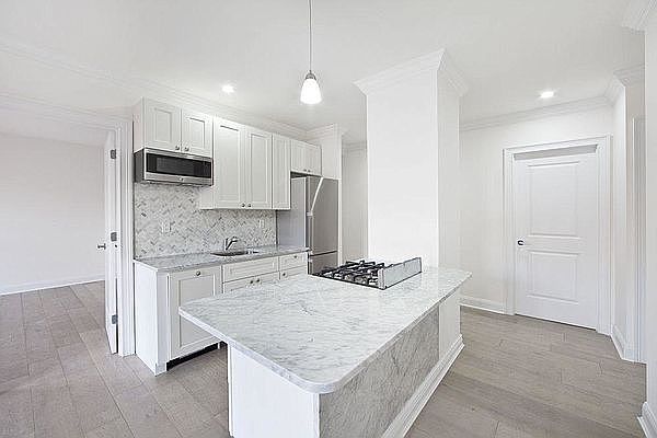 1st image of 364 Lincoln Pl APT D6
