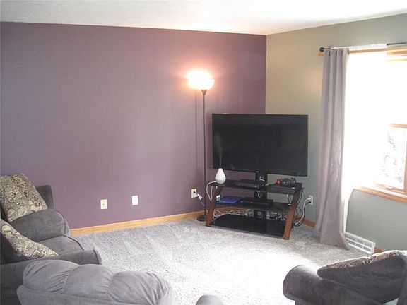 5th image of 2822 Chelsie Dr