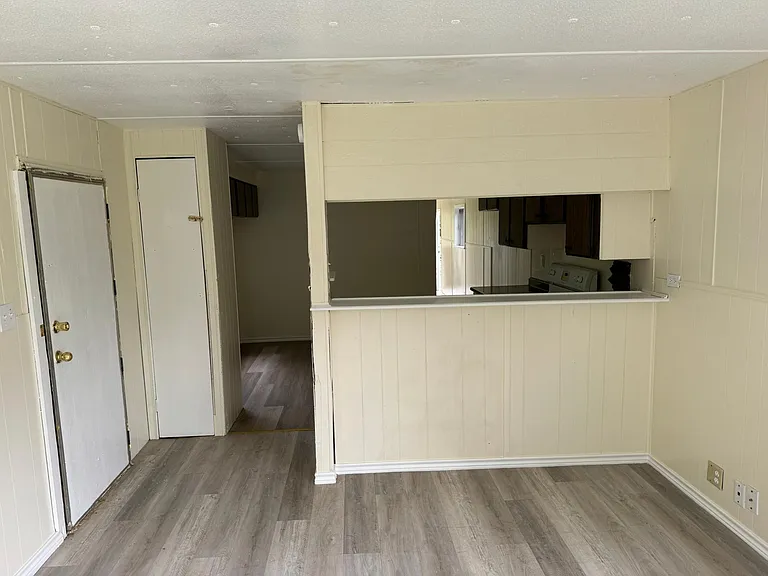 5020 Charter Oak Dr #17 — Photo 6