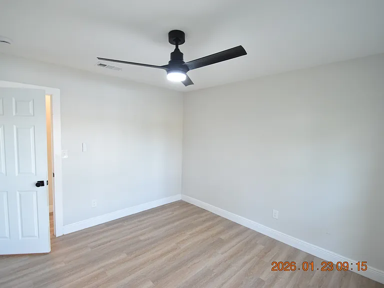 3606 1/2 River Grove Dr — Photo 26