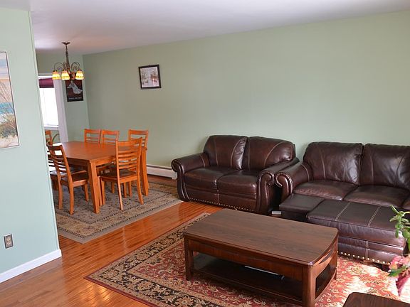living room pic 3
