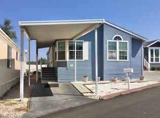 17 Ortega Dr, Newbury Park, CA 91320
