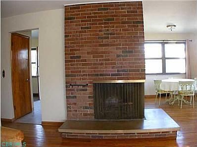 4th image of 3620 Tillbury Ave