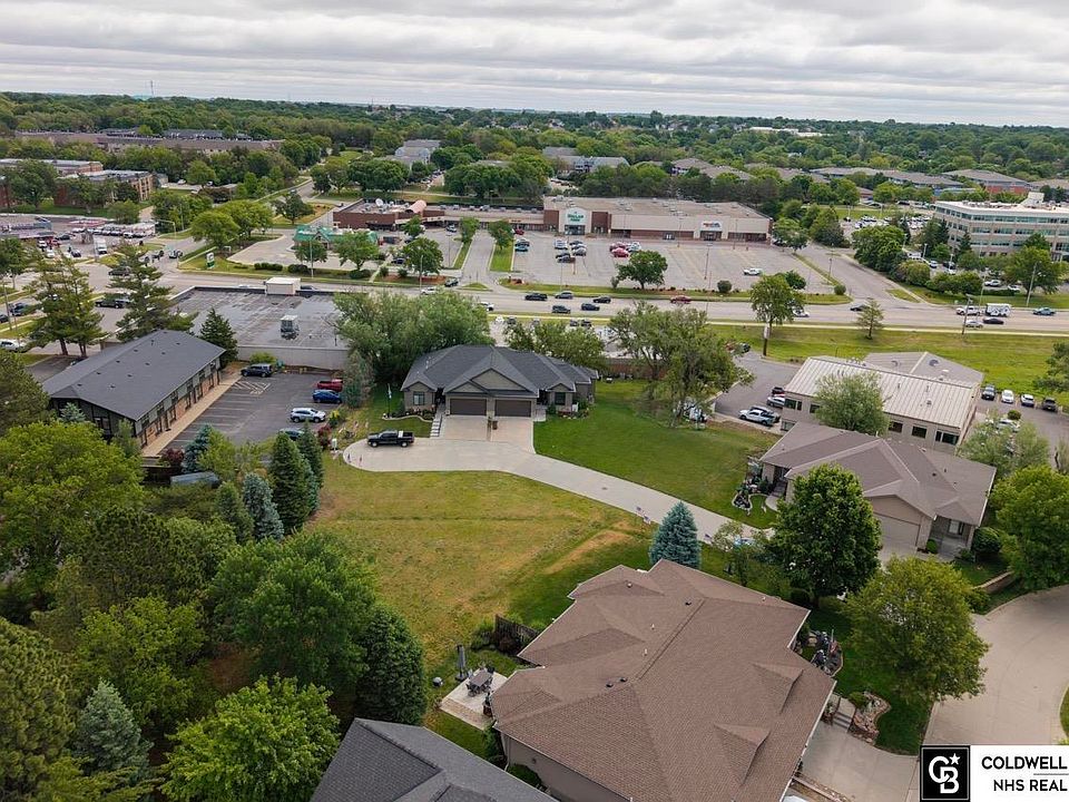 2nd image of 2921 Park Place Ct