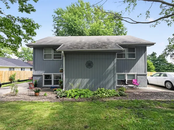 2407-2409 SE 17th St, Des Moines, IA 50320