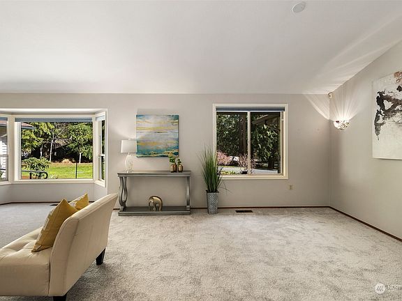 5th image of 20208 NE 160th Street