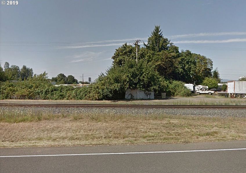 2nd image of 93110 Prairie Rd