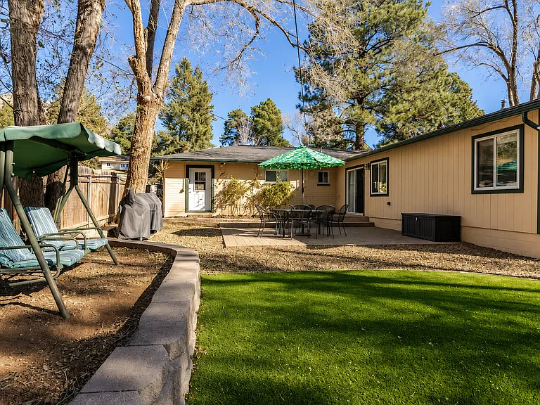 3115 N Park Dr — Photo 3