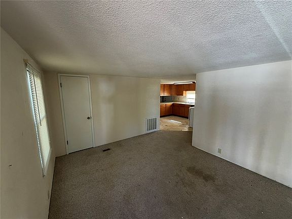 5th image of 3072 E Lass Avenue